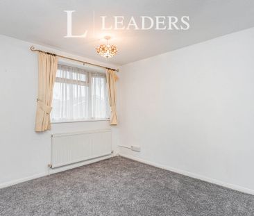 3 bedroom house to rent Badgers Walk, Burgess Hill, RH15 - Photo 3