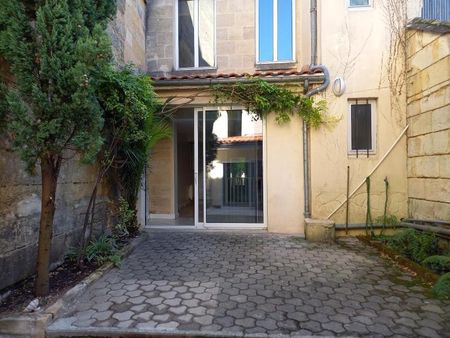 Location Appartement 4 pièces 84m² BORDEAUX 33000 - Photo 4