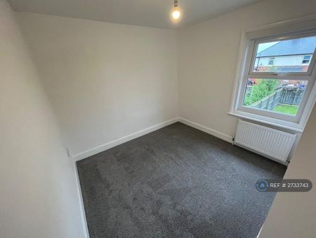 2 bedroom terraced house to rent - Photo 3