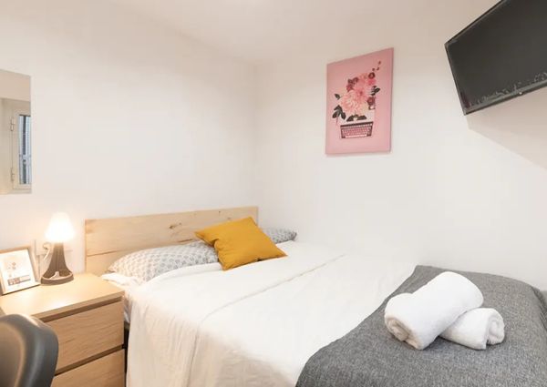 Carrer de les Beates, Barcelona, Catalonia 08003