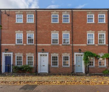 3 bedroom terraced house to rent - Photo 2