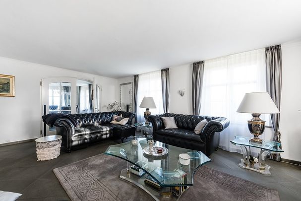 Wohnen im Schloss mit Blick auf den Bodensee - Photo 1