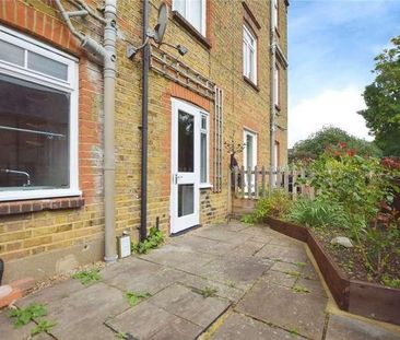 Warwick Place, Summer Road, Thames Ditton, Surrey, KT7 - Photo 3