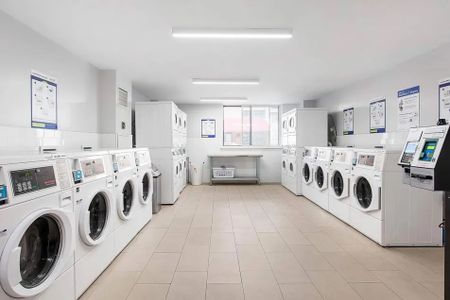 Dufferin Crossing - Photo 3