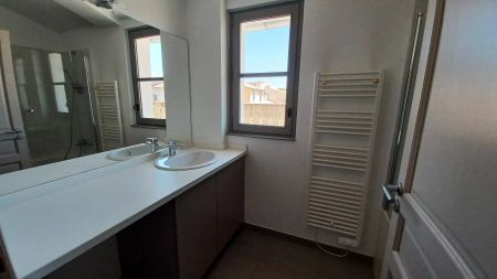 location Appartement T3 DE 61.67m² À NIMES - Photo 5