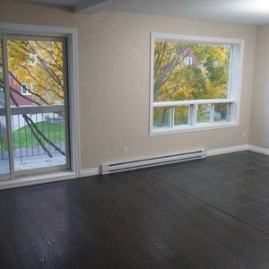 À Louer 4 1/2 - Photo 2