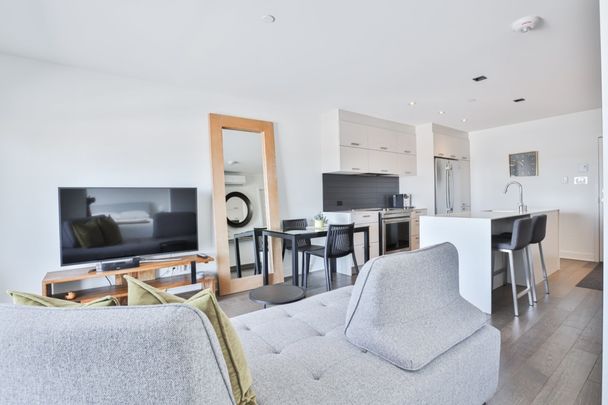 Appartement à louer - Laval (Laval-des-Rapides) - Photo 1