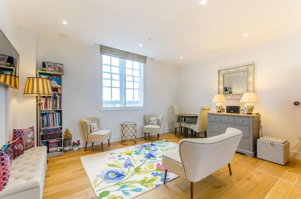 1 bedroom flat to rent - Photo 1