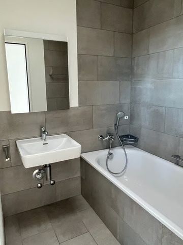 2.5 Zimmer, 81 m², 4. Stock - Foto 4