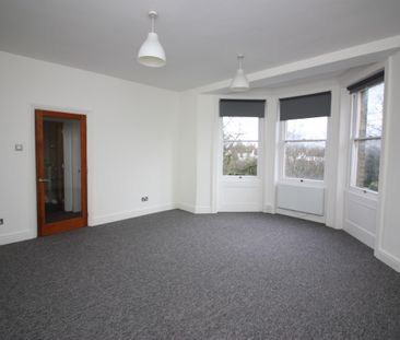 Surbiton Hill Park, Surbiton - Photo 1