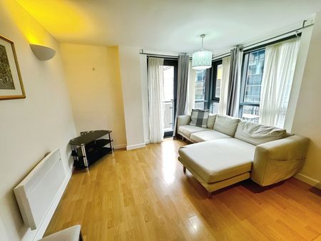 2 bedroom apartment to rent - Photo 2