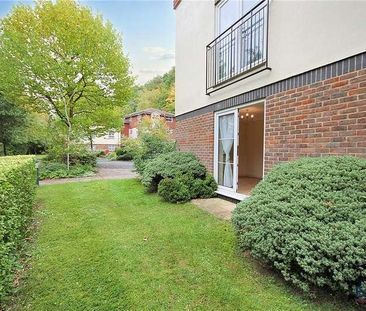 Lime Court, Hazel Way, Chipstead, Coulsdon, CR5 - Photo 6