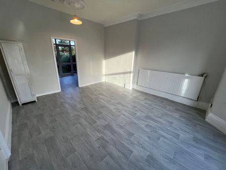 Studio Flat, Florence Road, B73 - Photo 5