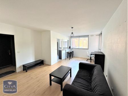 Location Appartement 3 pièces 64m² LILLE 59000 - Photo 2