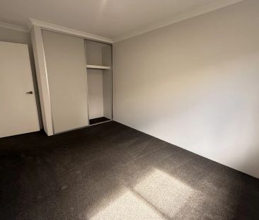 Brand New Low maintenance 2 x 1 x 1 in heart of South Yunderup - Photo 3
