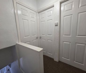 Leeds Road, Dewsbury, West Yorkshire, WF12 - Photo 2