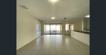 Large 4x2 Family Home - Photo 2