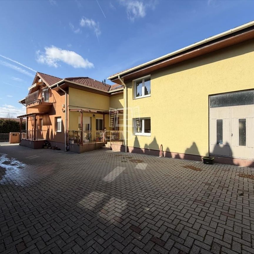 Kiadó újszerű állapotú lakás - Székesfehérvár - Photo 1