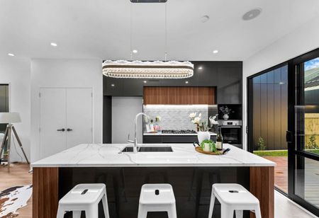 Modern living in Karaka - Photo 5