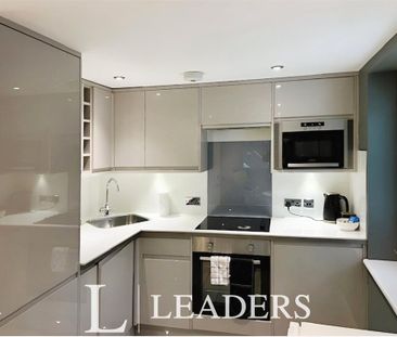 1 bedroom flat to rent - Photo 4