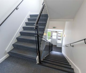 Scholars Court, Stoke-on-Trent, Staffordshire, ST4 - Photo 3
