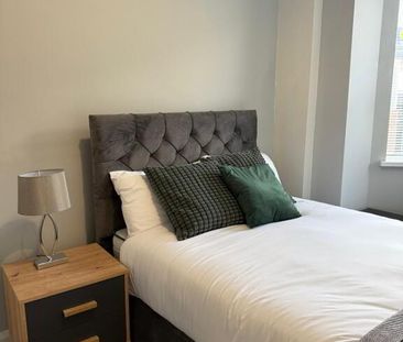 Room's To Let, 68 Tates Avenue, Belfast, BT9 7BY - Photo 6