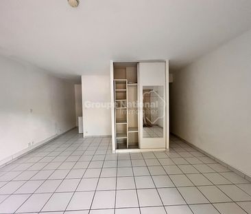 Location Appartement 1 pièce 38m² - Photo 6