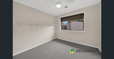 Modern 4-Bedroom Family Home in Hoppers Crossing - Photo 5