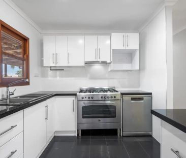 “HUGE REAR DECK, SOLAR AND LARGE YARD!” - Photo 4