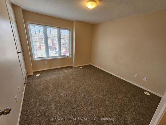 For Lease - 5605 Oscar Peterson Boulevard Unit# 8, Mississauga, Ontario - Photo 1