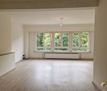 Ruim 1 slaapkamer appartement van 90m² op toplocatie - Photo 6