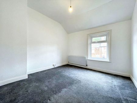 3 bed terraced house to rent in SR8 - Photo 4