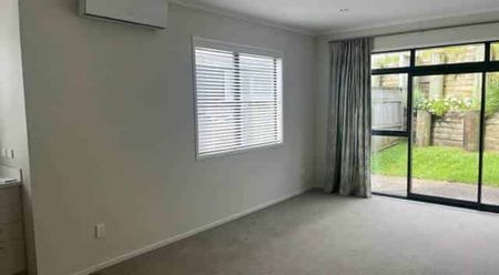 SINGLE LEVEL - 2 BEDROOM HOME - Photo 2