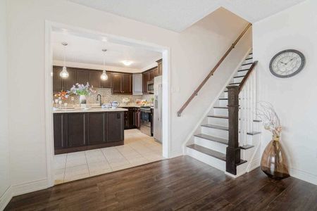 For Lease - 475 Zuest Crescent, Milton, Ontario - Photo 2