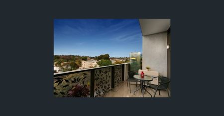 An inner-city designer retreat at the doorstep to Auburn Village - Photo 4