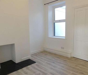 East Parade, Ilkley, LS29 - Photo 1