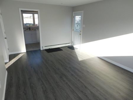 FOR RENT – 25.5 Woodcrest Avenue, Halifax, Nova Scotia - Photo 5