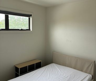 West Footscray - Photo 1