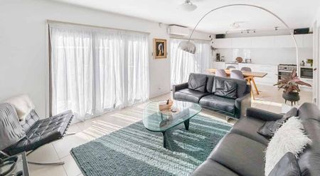 Make this your home! - Photo 4