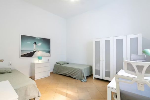 Carrer Martínez Cubells, Valencia, Valencian Community 46002 - Photo 1