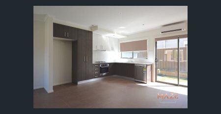 Lifestyle Ease with Shopping & Transport at Your Doorstep! - Photo 5