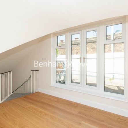 2 Bedroom flat to rent in Parkhill Road, Belsize Park, NW3 - Photo 1