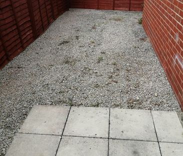 2 Bed Flat, Petherton Court, BS14 - Photo 3