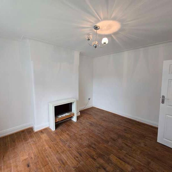 Manor Road, Salford, M6 - Photo 1