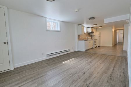For Lease - 2688 Sherhill Drive Unit# LOWER, Mississauga, Ontario - Photo 2