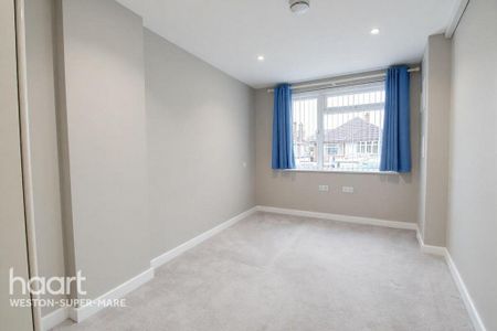 3 bedroom detached bungalow to rent - Photo 4