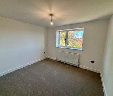 5 bedroom detached house to rent - Photo 3