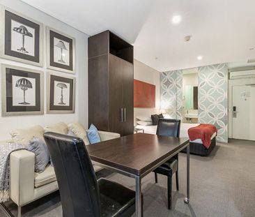 Fully Furnished Apartment in the Heart of the City - Photo 2