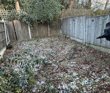 Room in a Shared House, Chaplin Close, M6 - Photo 6