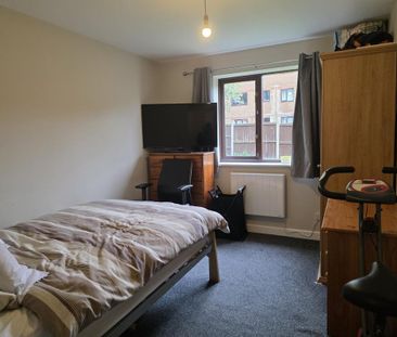 1 bedroom flat to rent - Photo 6